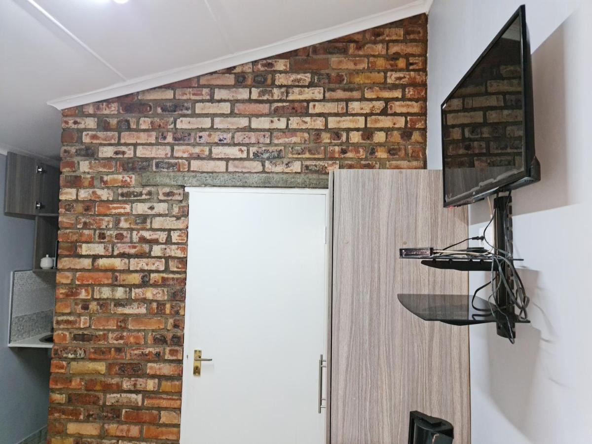 Hasate Guest House 10 Florence Street Oakdale Belliville 7530 Cape Town South African Экстерьер фото