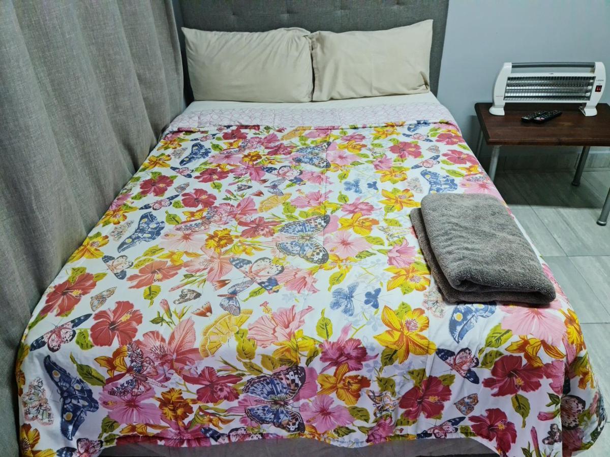 Hasate Guest House 10 Florence Street Oakdale Belliville 7530 Cape Town South African Экстерьер фото
