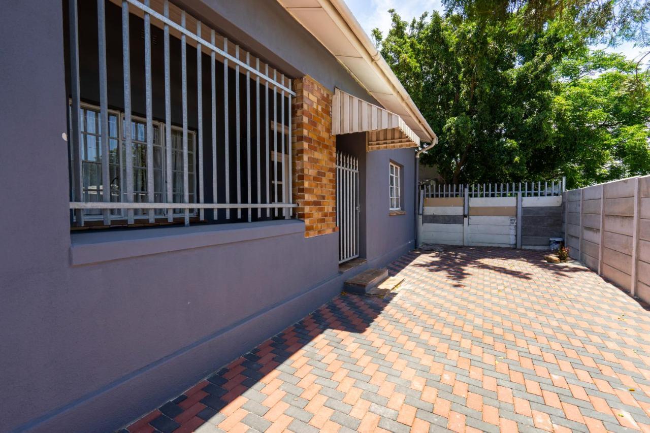 Hasate Guest House 10 Florence Street Oakdale Belliville 7530 Cape Town South African Экстерьер фото