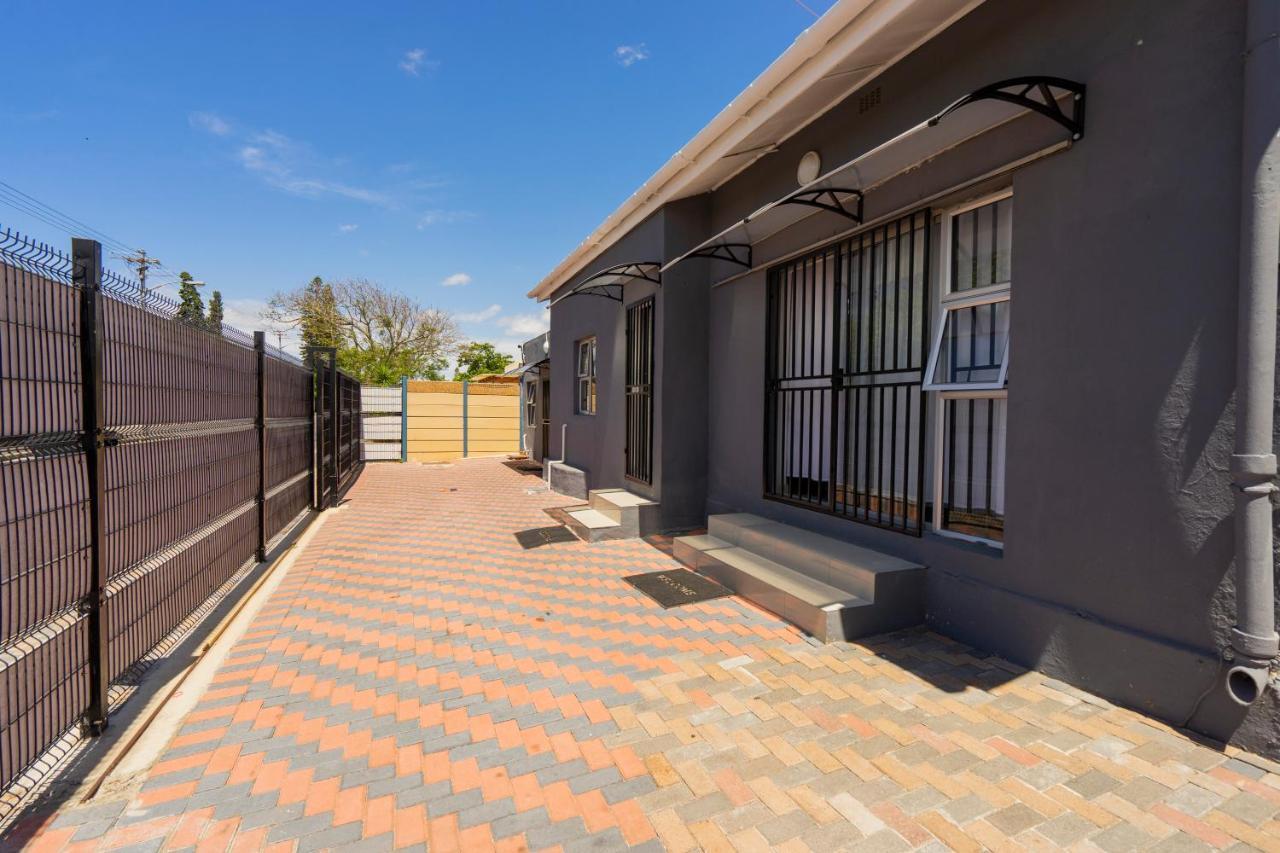 Hasate Guest House 10 Florence Street Oakdale Belliville 7530 Cape Town South African Экстерьер фото