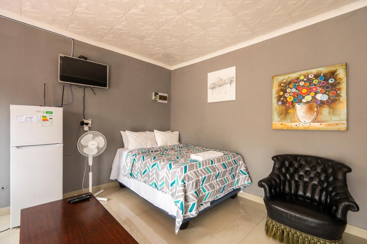Hasate Guest House 10 Florence Street Oakdale Belliville 7530 Cape Town South African Экстерьер фото