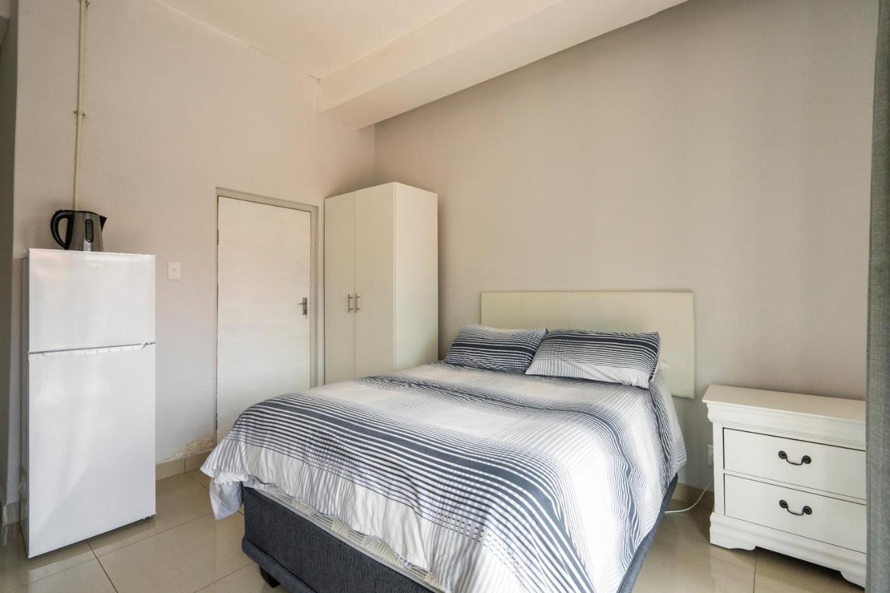 Hasate Guest House 10 Florence Street Oakdale Belliville 7530 Cape Town South African Экстерьер фото