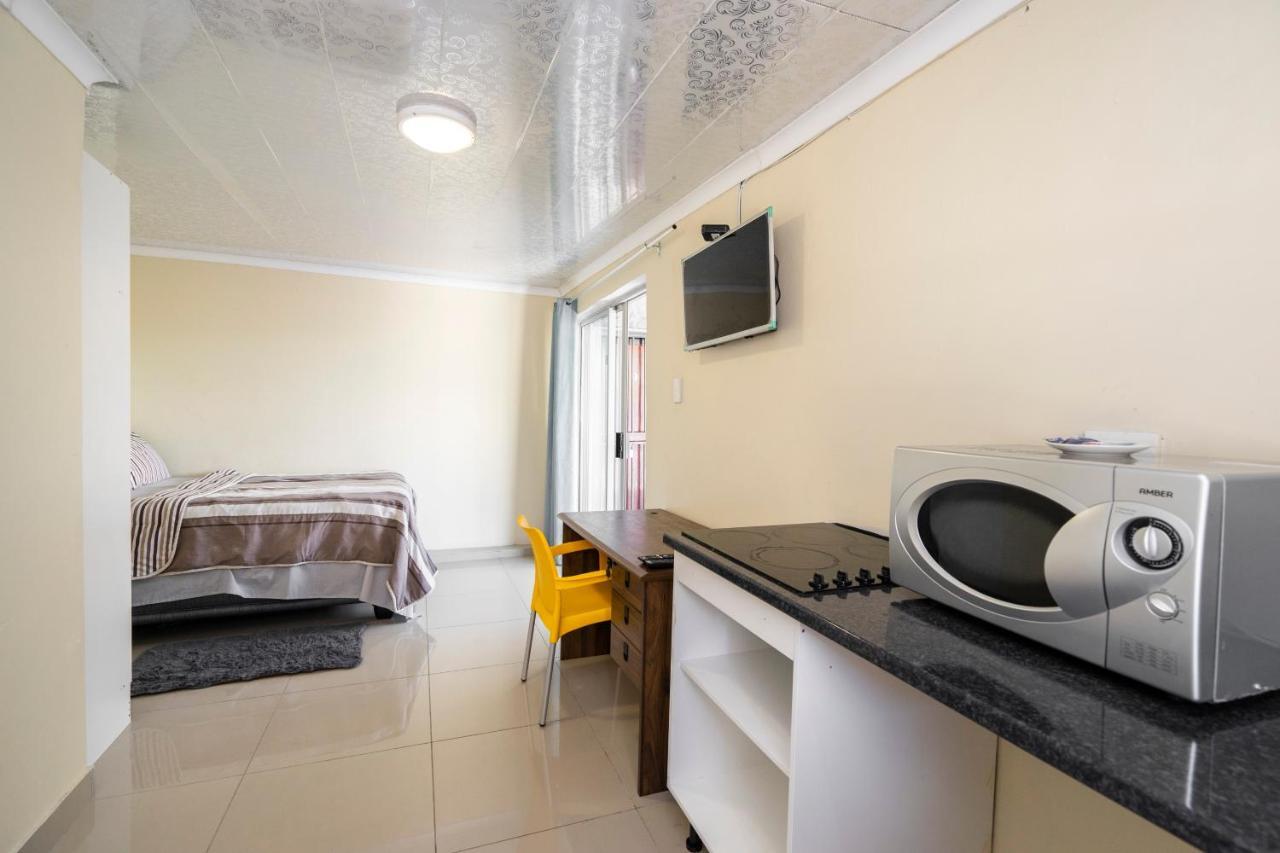 Hasate Guest House 10 Florence Street Oakdale Belliville 7530 Cape Town South African Экстерьер фото